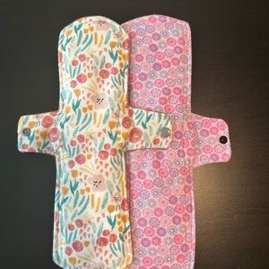 Reusable Womans Sanitary Pads - Pink & Floral Absorbent Liners